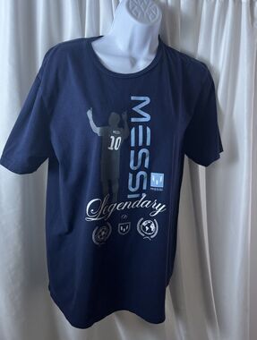 Lionel Messi Legendary Graphy T-shirt Size M Navy Blue Soccer Futbol